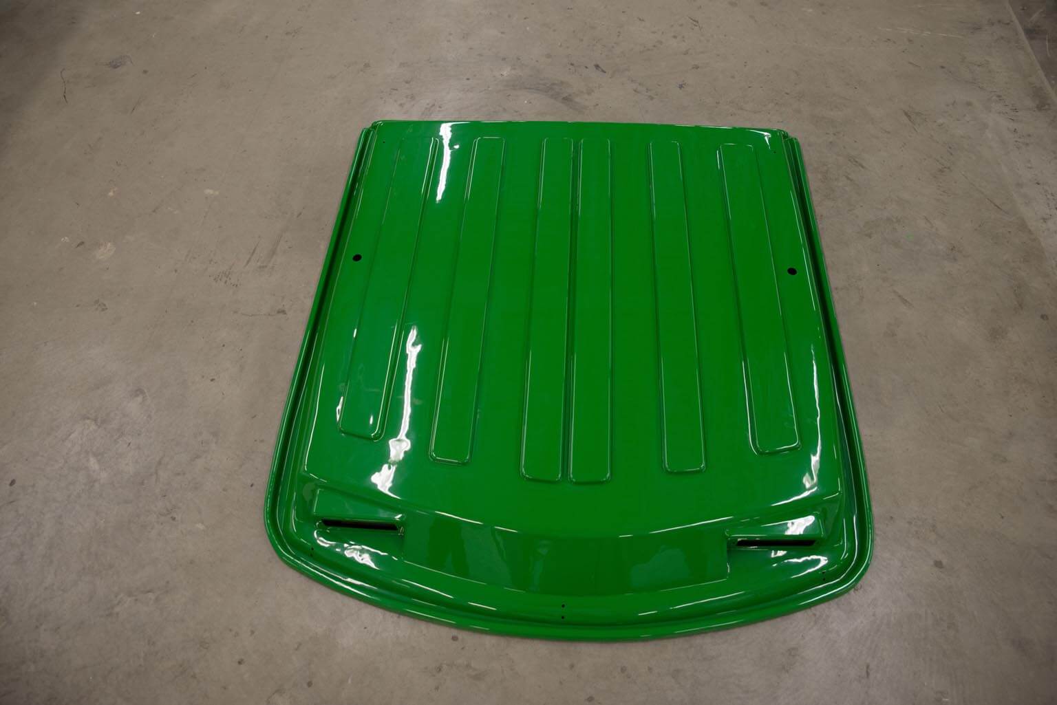 Aftermarket cab roof with ABS plastic.